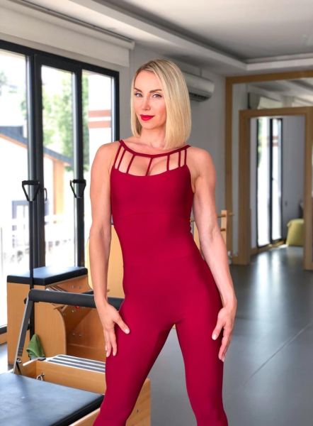 Bordo Renk Önü Detaylı Spor Tulum